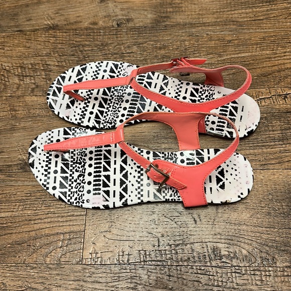 Dolce Vita | DV8 Neon Coral & Geometric Gladiator Sandals 8 - Picture 3 of 10